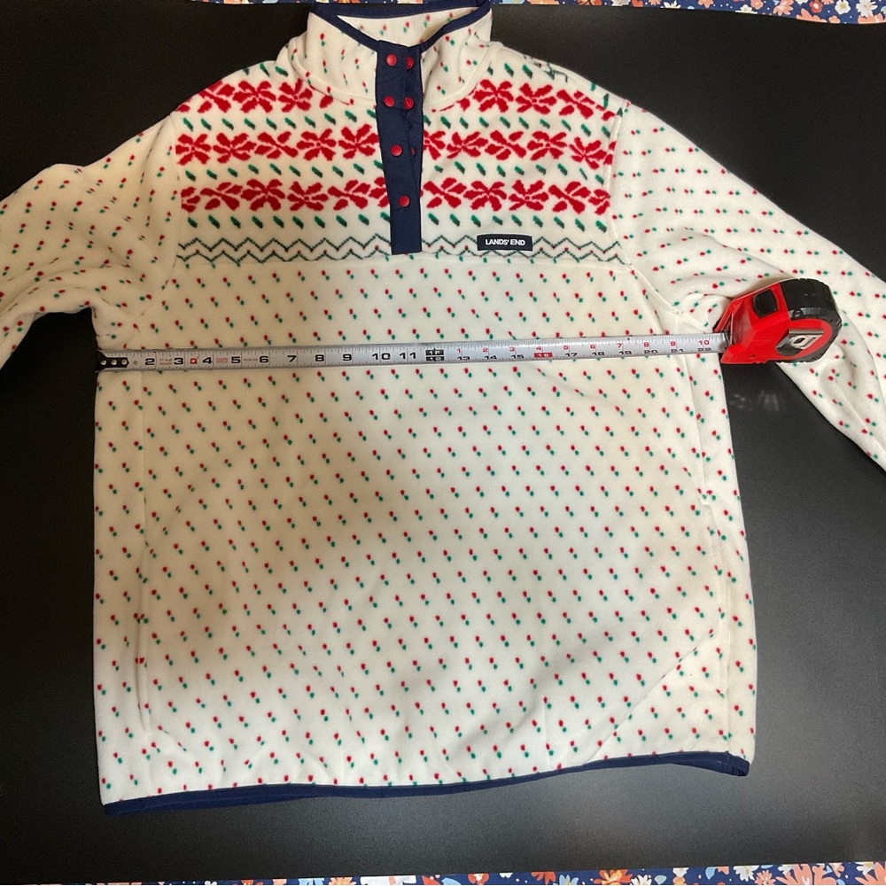 Lands' End Adult Holiday White and Red Patterned Top woman’s size L